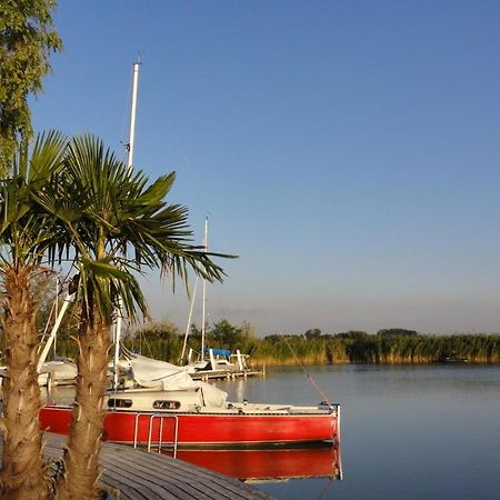 Hoteldorf Seepark Weiden Weiden am See Exteriér fotografie